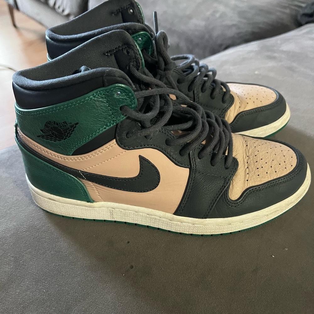 Nike mid Dunks (rare find)